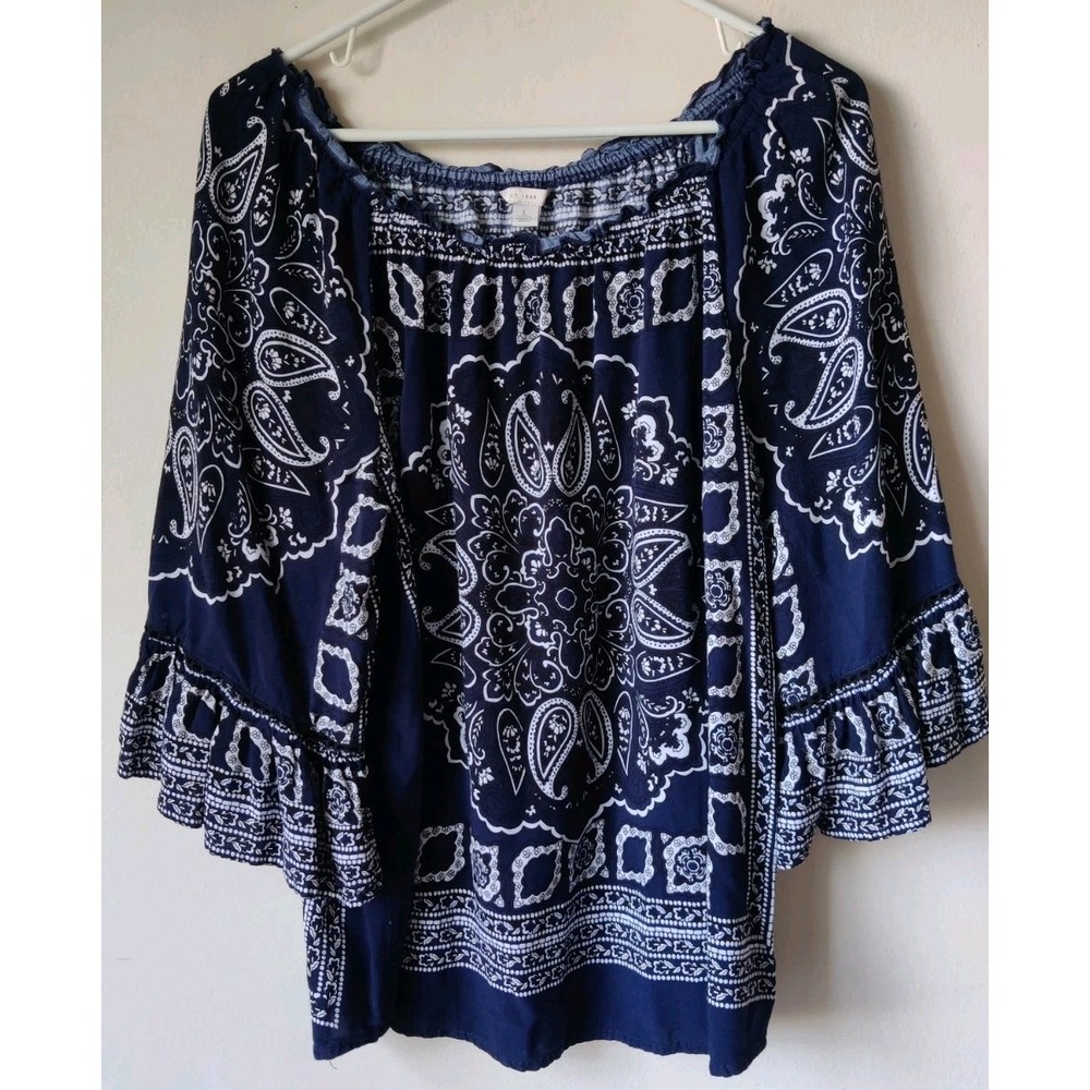 C Est 1946 Women L Blue/White Paisley Print‎ Blouse Bell Sleeves Peasant Blouse